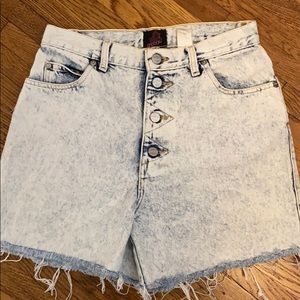 VNTG Sasson Stone Wash Cut Off Denim Shorts